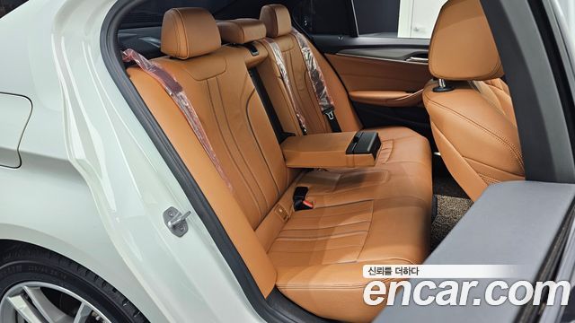 BMW 5 Series (G30) 520d M Sport package 2017 — фото 11