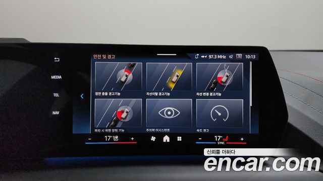 BMW 1 Series (F70) 120 M Sport 2025 — фото 16