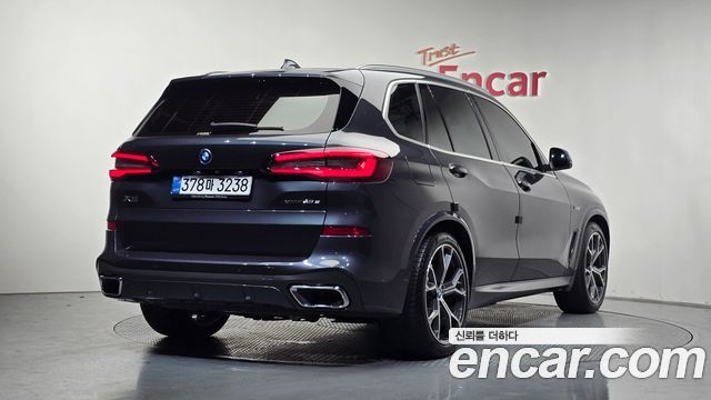 BMW X5 (G05) xDrive 45e M Sport 2022 — фото 2