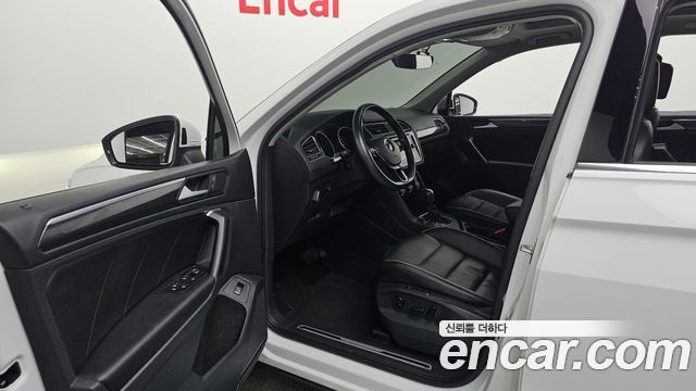 Volkswagen Tiguan (II) 2.0 TDI Prestige 2020 — фото 10