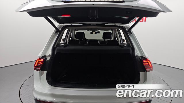 Volkswagen Tiguan (II) 2.0 TDI Prestige 2020 — фото 20