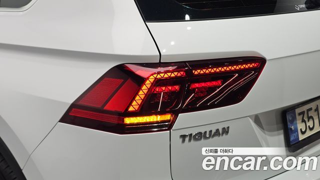 Volkswagen Tiguan (II) 2.0 TDI Prestige 2020 — фото 23