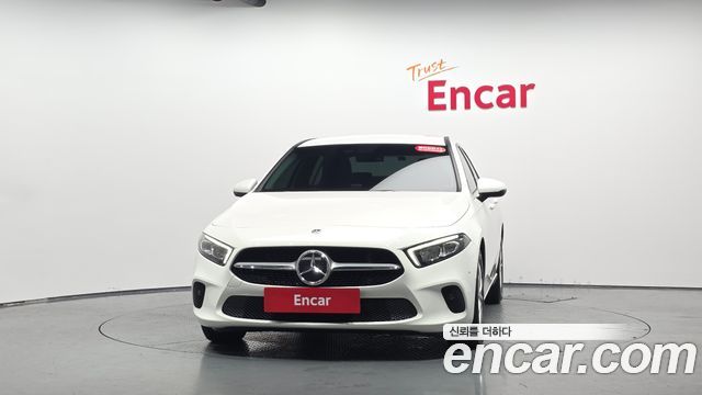 Mercedes-Benz A-Class (W177) A220 Sedan 2020 — фото 3