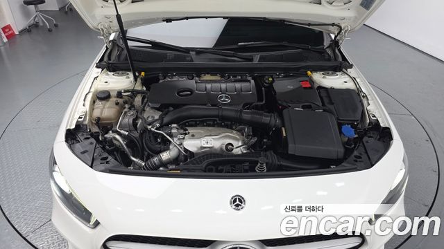 Mercedes-Benz A-Class (W177) A220 Sedan 2020 — фото 6