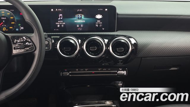Mercedes-Benz A-Class (W177) A220 Sedan 2020 — фото 13