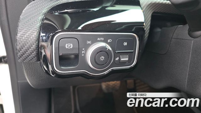 Mercedes-Benz A-Class (W177) A220 Sedan 2020 — фото 17
