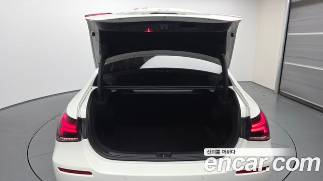 Mercedes-Benz A-Class (W177) A220 Sedan 2020 — фото 20