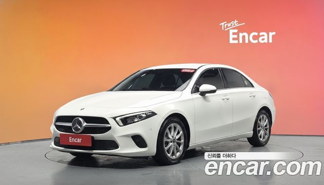 Mercedes-Benz A-Class (W177) A220 Sedan 2020 — фото 1