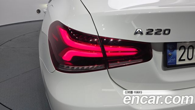 Mercedes-Benz A-Class (W177) A220 Sedan 2020 — фото 23