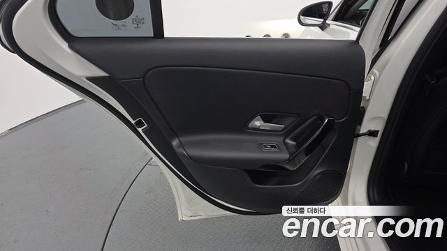 Mercedes-Benz A-Class (W177) A220 Sedan 2020 — фото 25