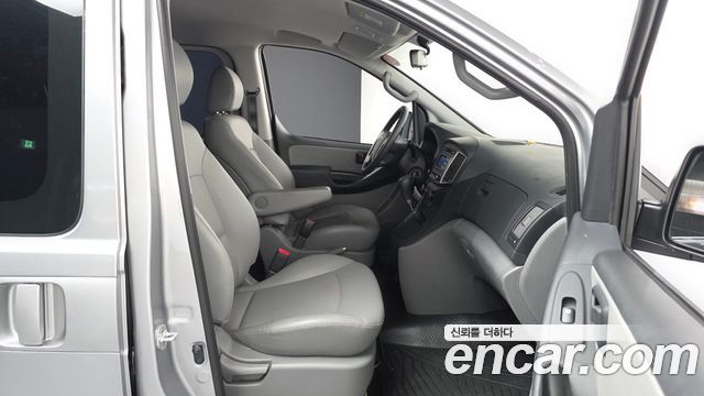 Hyundai Grand Starex Van 5-Seater Style 2021 — фото 11