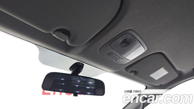 Hyundai Grand Starex Van 5-Seater Style 2021 — фото 17