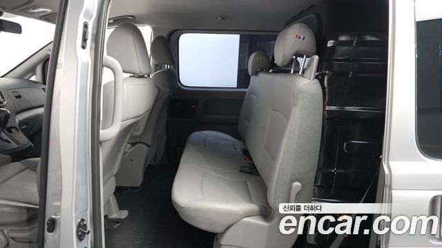 Hyundai Grand Starex Van 5-Seater Style 2021 — фото 26