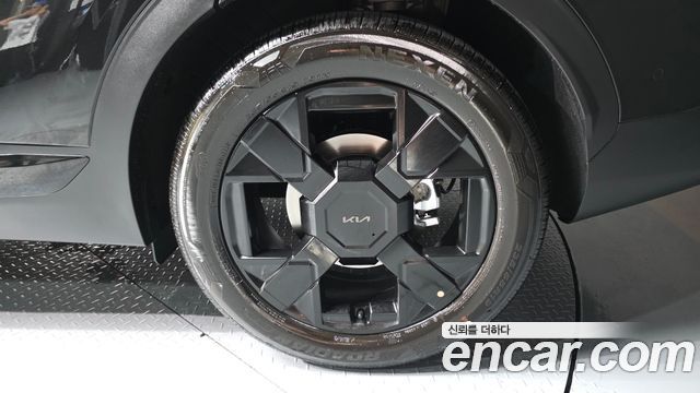 Kia Sportage (V) Gasoline 1.6 Turbo 4WD Signature X Line 2026 — фото 5