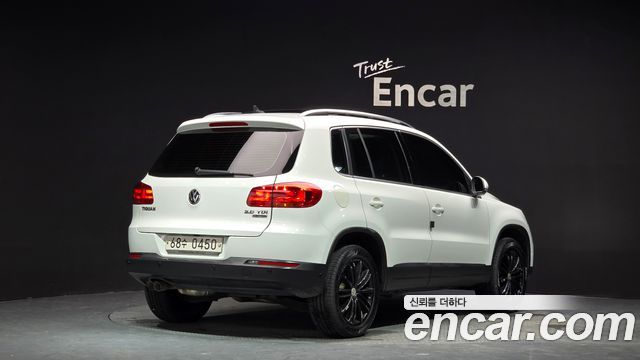 Volkswagen Tiguan 2.0 TDI  Premium 5N 2016 — фото 2