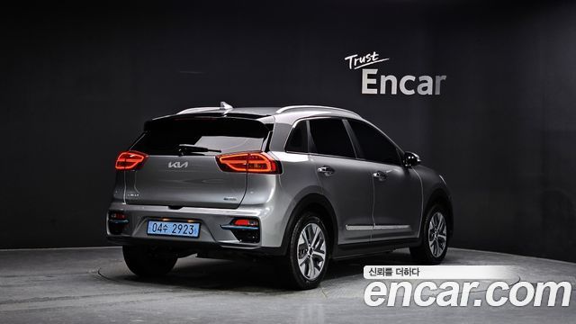 Kia Niro EV Noblesse 2022 — фото 2