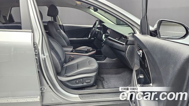 Kia Niro EV Noblesse 2022 — фото 11