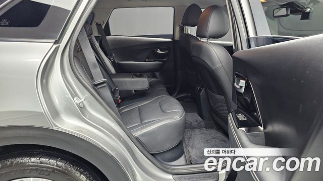 Kia Niro EV Noblesse 2022 — фото 12