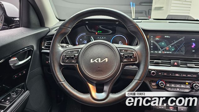 Kia Niro EV Noblesse 2022 — фото 13