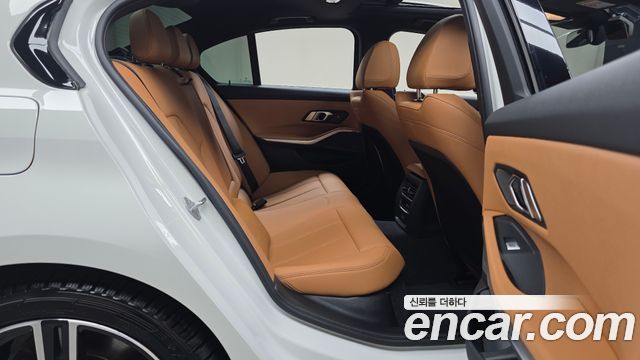 BMW 3 Series (G20) 320i M Sport 2024 — фото 17