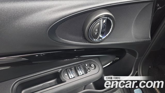 MINI Cooper D Clubman High 2nd 2021 — фото 28
