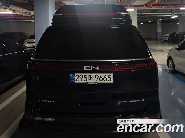 Kia Carnival (IV) Gasoline 9-seater Limousine(Special vehicle) 2023 — фото 3