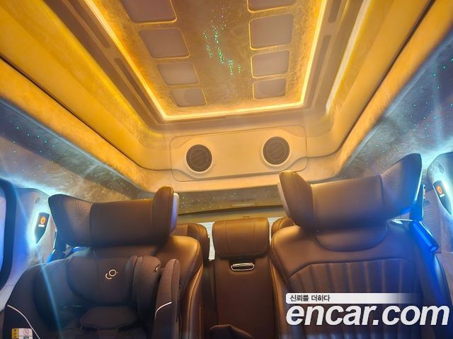 Kia Carnival (IV) Gasoline 9-seater Limousine(Special vehicle) 2023 — фото 10