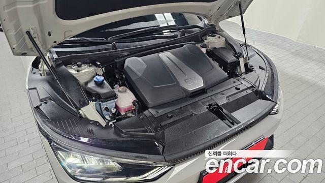 Kia EV6 Long Range Light 2023 — фото 6