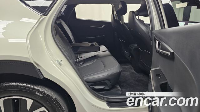 Kia EV6 Long Range Light 2023 — фото 11