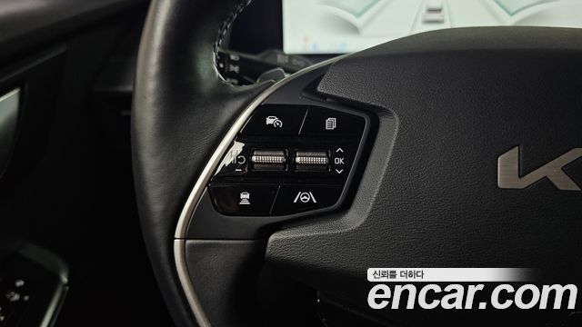 Kia EV6 Long Range Light 2023 — фото 15