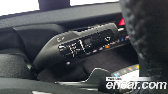 Kia EV6 Long Range Light 2023 — фото 20