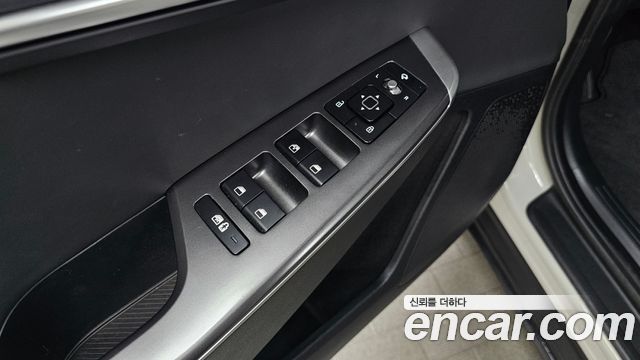 Kia EV6 Long Range Light 2023 — фото 27