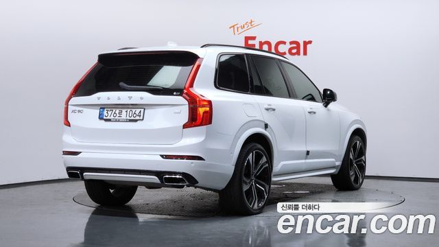 Volvo XC90 (II) T8 R-Design Hybrid 2021 — фото 2