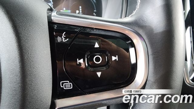 Volvo XC90 (II) T8 R-Design Hybrid 2021 — фото 21