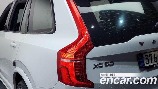 Volvo XC90 (II) T8 R-Design Hybrid 2021 — фото 28