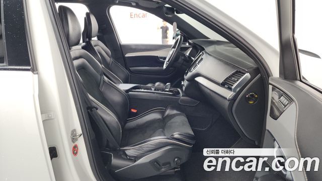 Volvo XC90 (II) T8 R-Design Hybrid 2021 — фото 31