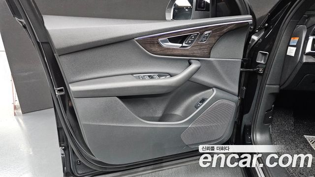 Audi Q7 (4M) 45 TDI Quattro Premium 2022 — фото 24