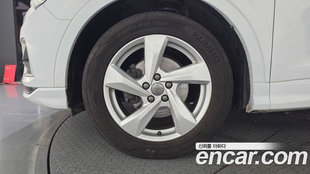 Audi Q3 (F3) 35 TDI Premium 2020 — фото 5