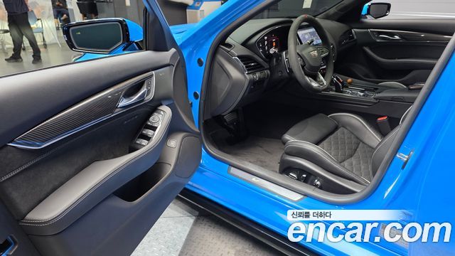 Cadillac CT5-V 6.2 Blackwing 2023 — фото 10
