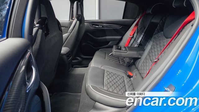 Cadillac CT5-V 6.2 Blackwing 2023 — фото 12