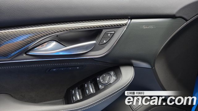 Cadillac CT5-V 6.2 Blackwing 2023 — фото 20