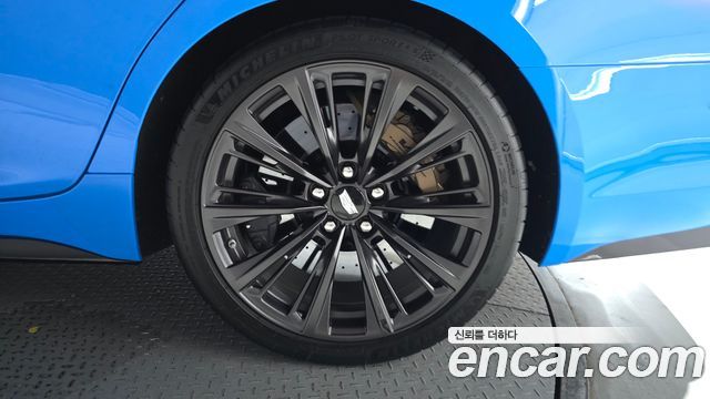 Cadillac CT5-V 6.2 Blackwing 2023 — фото 21
