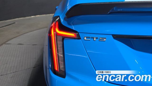 Cadillac CT5-V 6.2 Blackwing 2023 — фото 23