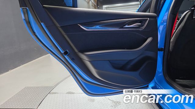 Cadillac CT5-V 6.2 Blackwing 2023 — фото 25