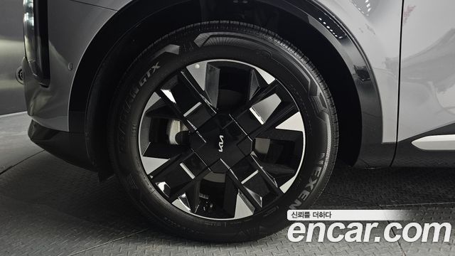 Kia Sportage (V) Gasoline 1.6 Turbo 2WD Signature 2025 — фото 5