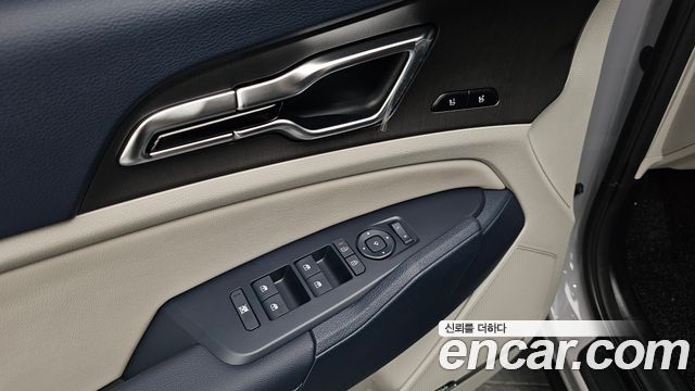 Kia Sportage (V) Gasoline 1.6 Turbo 2WD Signature 2025 — фото 17
