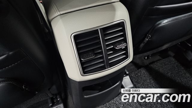 Kia Sportage (V) Gasoline 1.6 Turbo 2WD Signature 2025 — фото 31