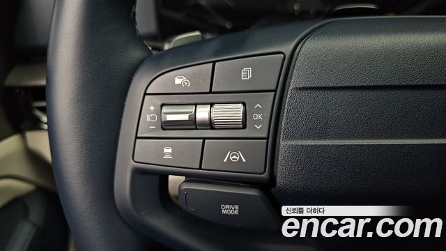 Kia Sportage (V) Gasoline 1.6 Turbo 2WD Signature 2025 — фото 33