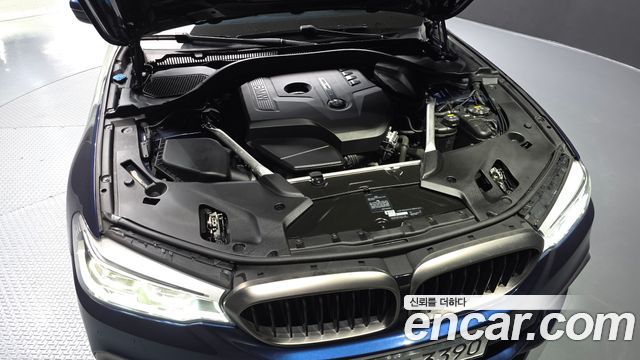 BMW 5 Series (G30) 530i xDrive M Sport Package Plus 2019 — фото 6