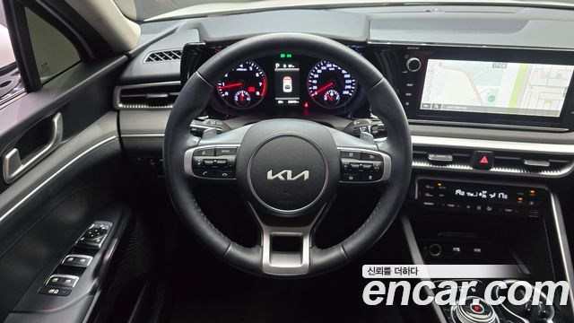 Kia K5 (III) 2.0 Prestige 2023 — фото 13